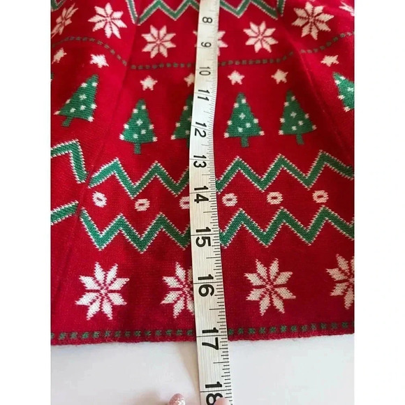 It’s our time red green Christmas sweater tree snowflake mini skirt size medium - Picture 6 of 8